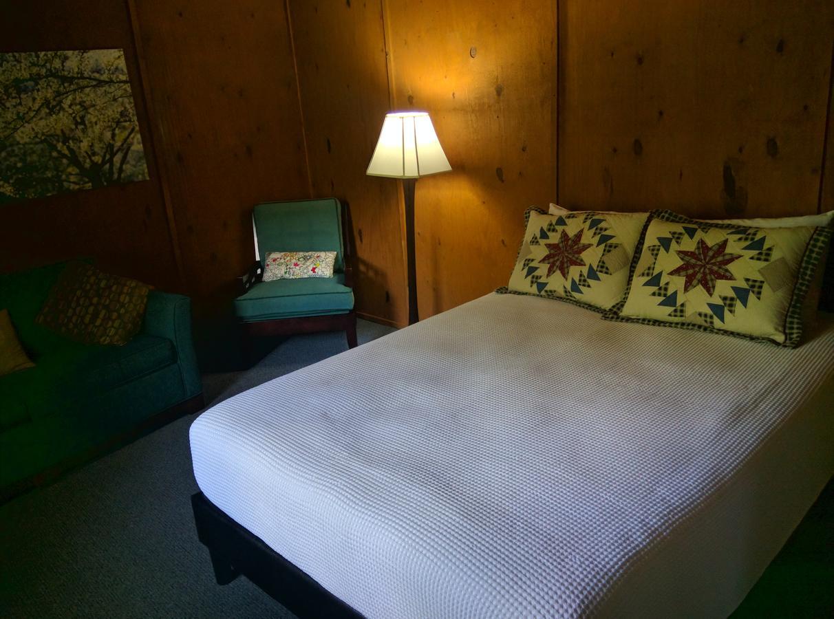Garfield The Sugar Creek Retreat Bed & Breakfast エクステリア 写真